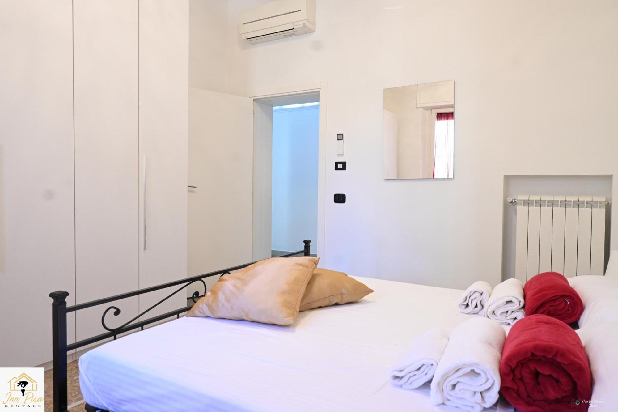 Inn Pisa Rentals 2- Starlight Central Flat Kültér fotó